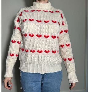 White Heart Knit Sweater Size XL